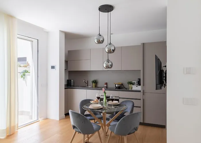 Appartement Iflat Modern Sunlit By The Colosseum Rome